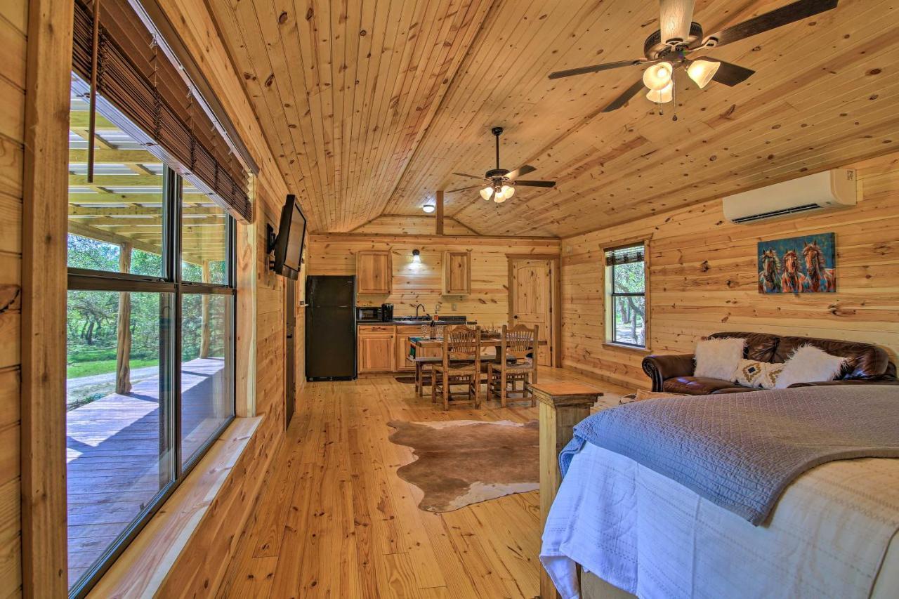 Rustic-Chic Country Cabin - 10 Mi To Main Street! Fredericksburg Zewnętrze zdjęcie